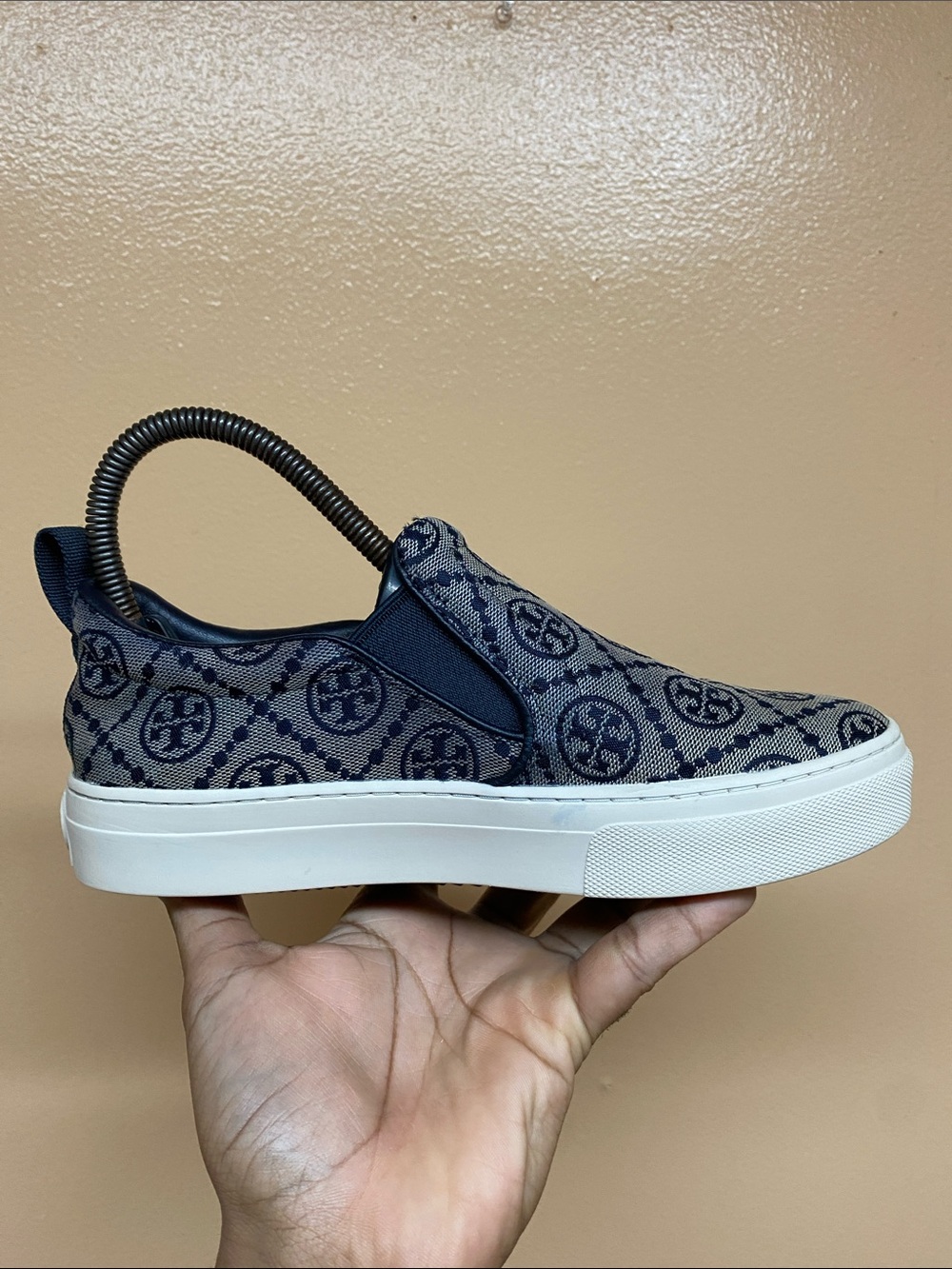 Tory Burch T Monogram Women’s Slip On Sneakers Size 6.5M 87321-448 - Picture 7 of 17